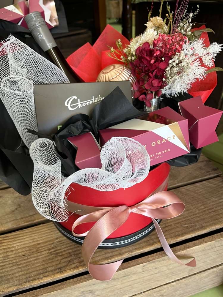 Festive Hamper of goodies 